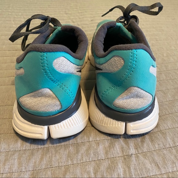 Nike Running Shoes - Picture 4 of 6